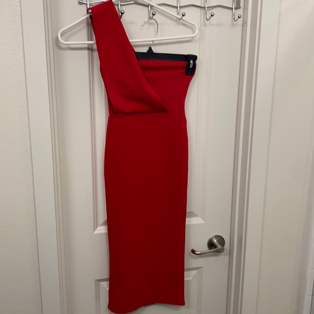Prettylittlething red dress